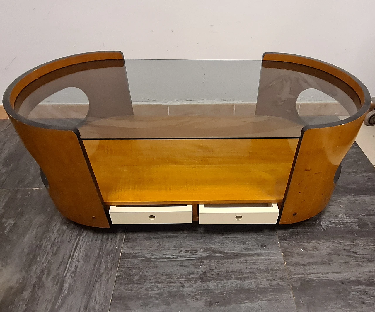 Tavolino in legno e vetro nello stile di Joe Colombo, anni '70 9