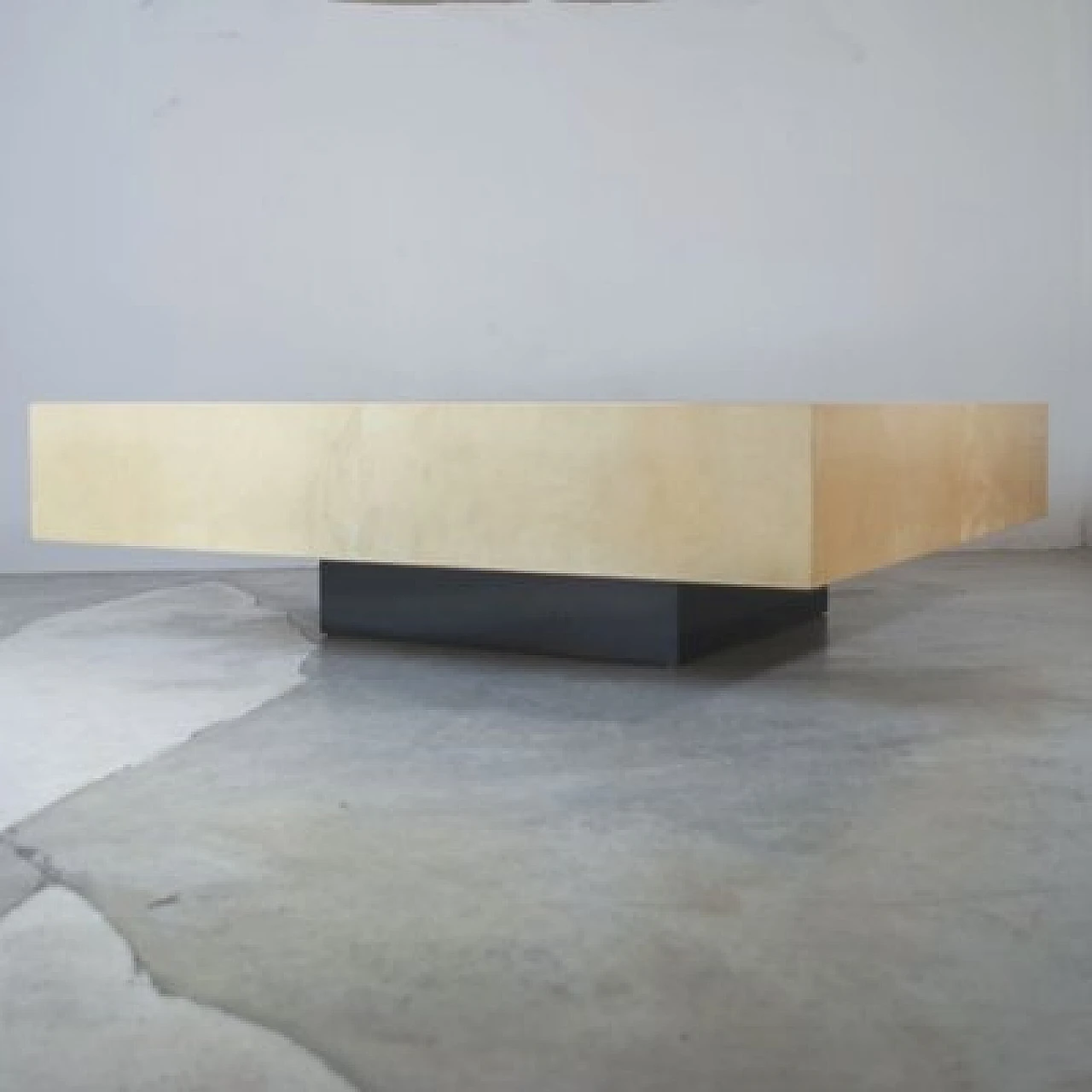 Coffee table attributed to Aldo Tura, 1970s 3