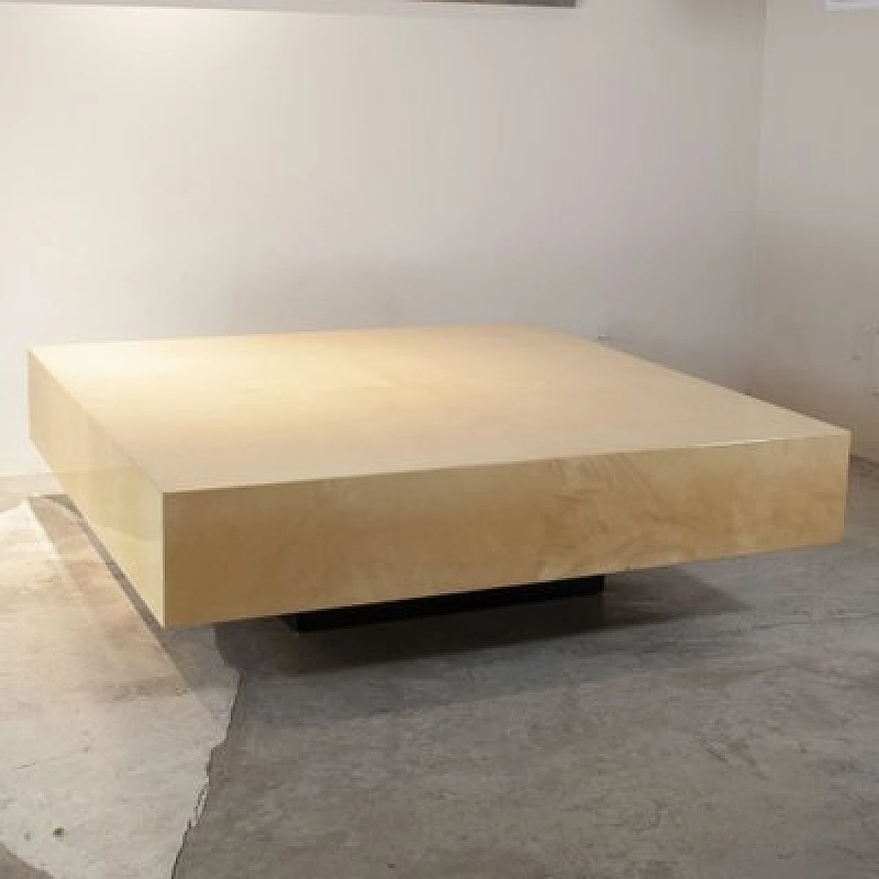 Coffee table attributed to Aldo Tura, 1970s 7