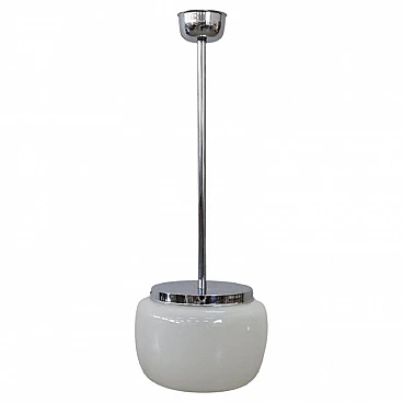 Lampadario in vetro bianco opalino e metallo cromato, anni '60