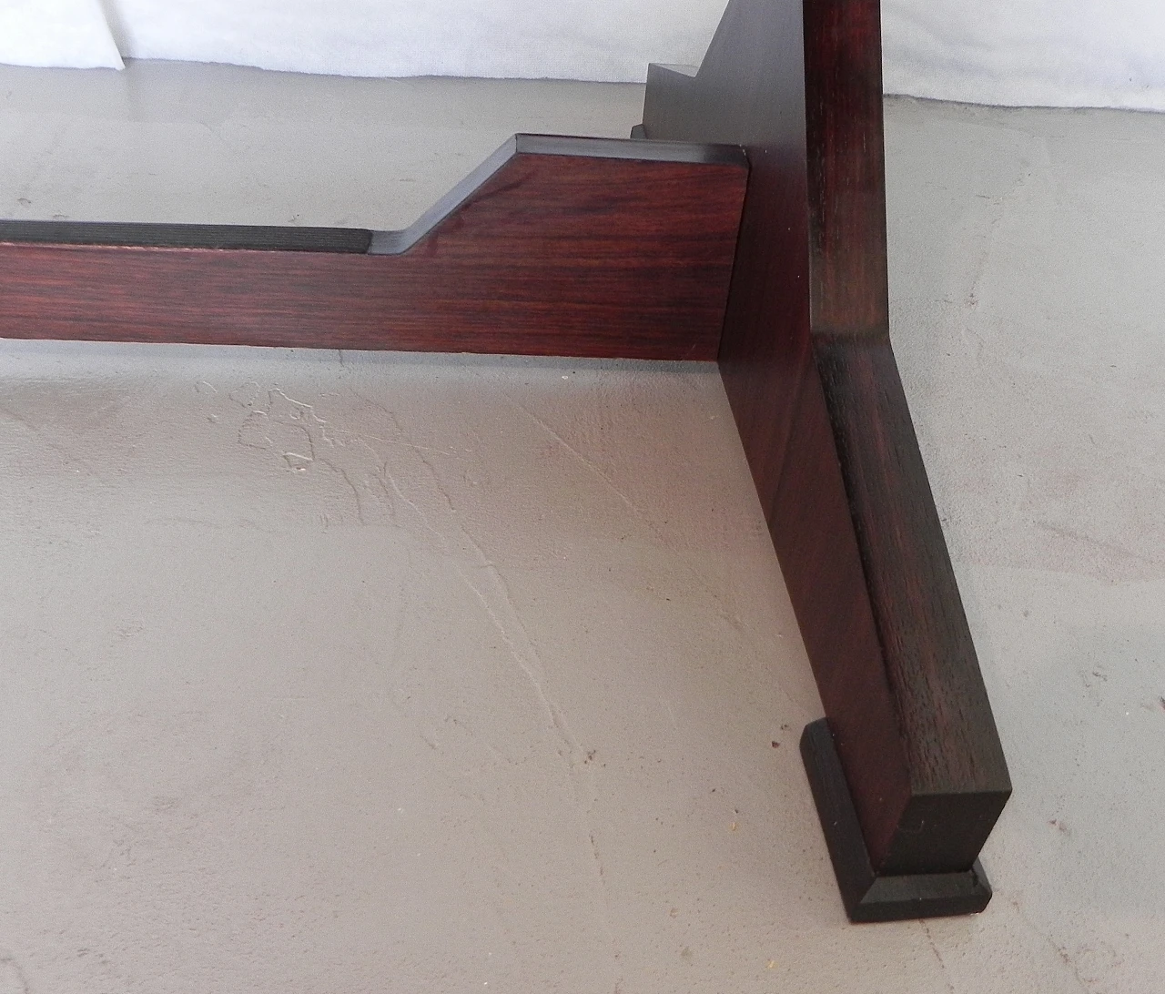 Rosewood desk with 5 drawers in G. Frattini's style, 1960s 12