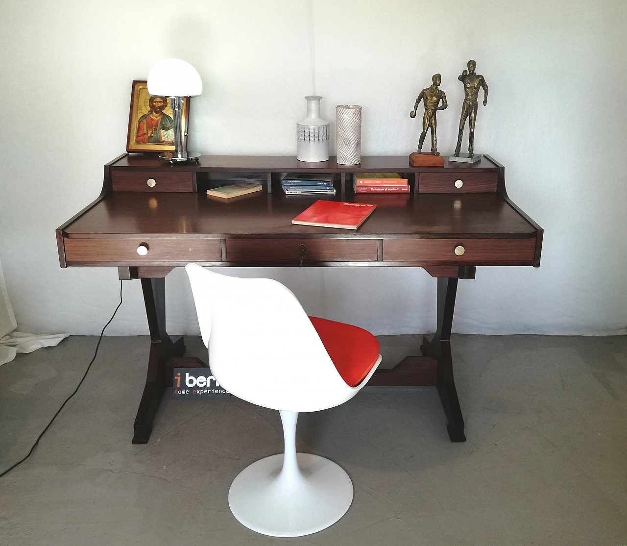Rosewood desk with 5 drawers in G. Frattini's style, 1960s 22