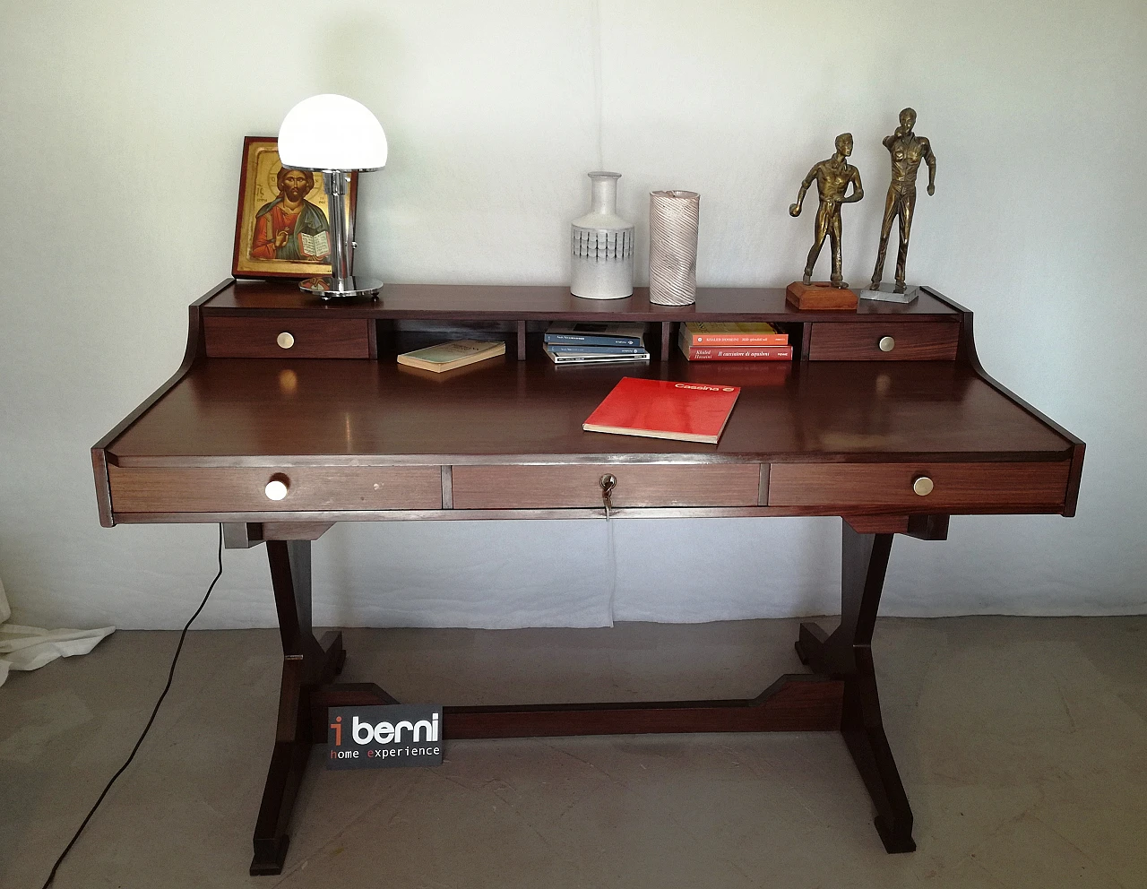 Rosewood desk with 5 drawers in G. Frattini's style, 1960s 24