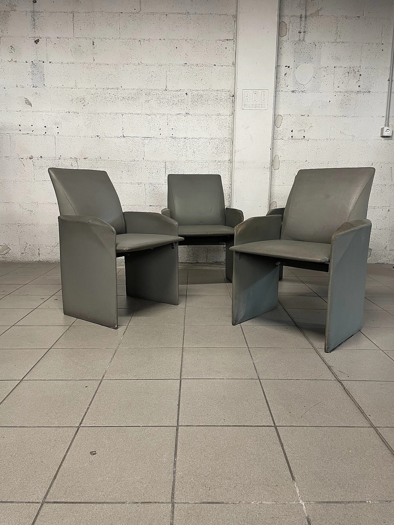 4 Leather armchairs by G. Offredi for Saporiti Italia, 1980s 4