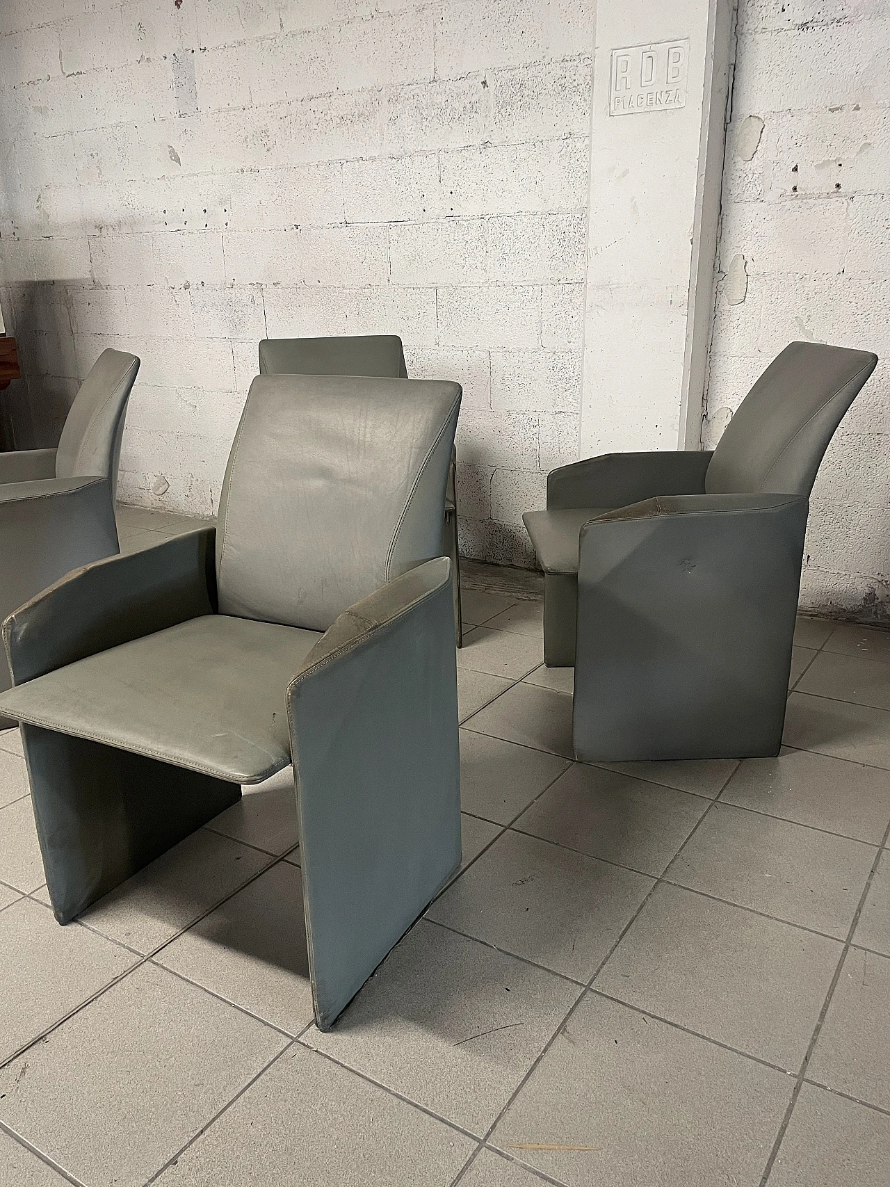 4 Leather armchairs by G. Offredi for Saporiti Italia, 1980s 7