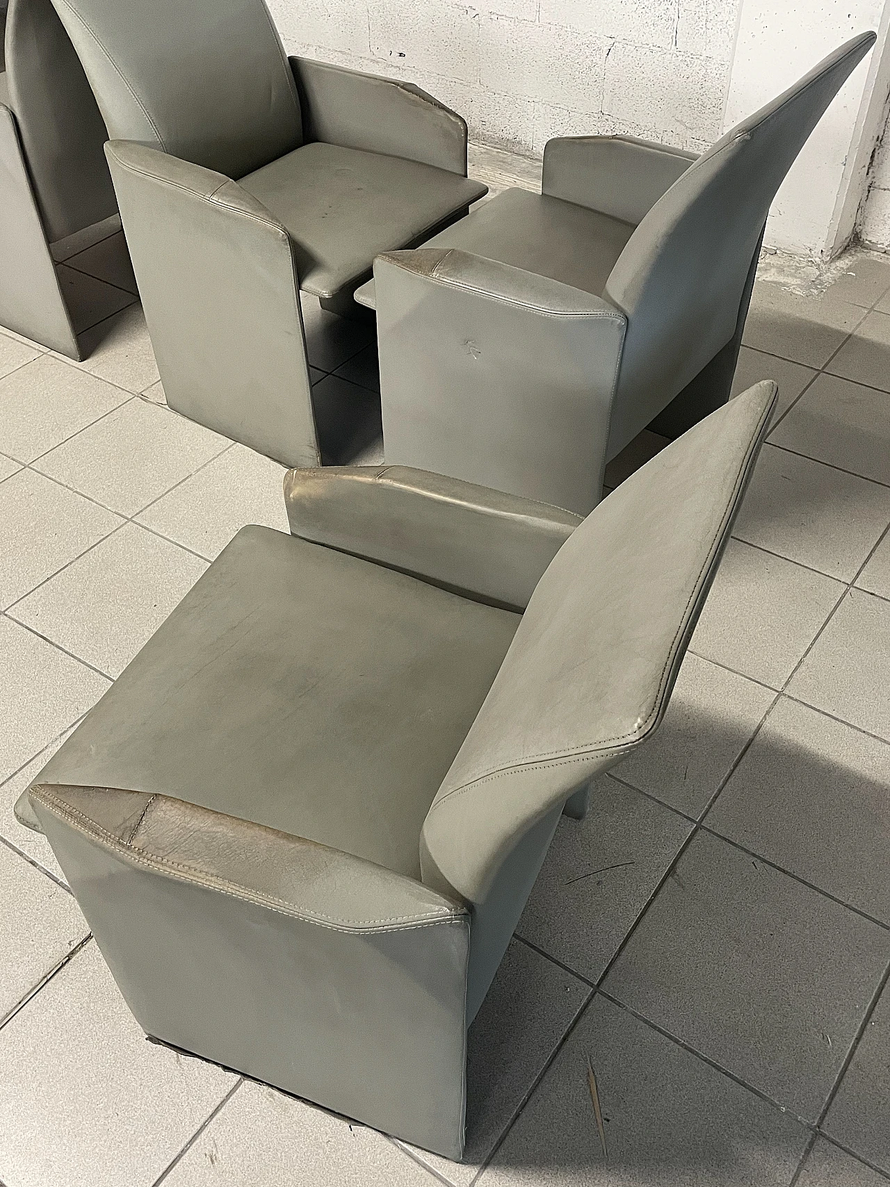 4 Leather armchairs by G. Offredi for Saporiti Italia, 1980s 21