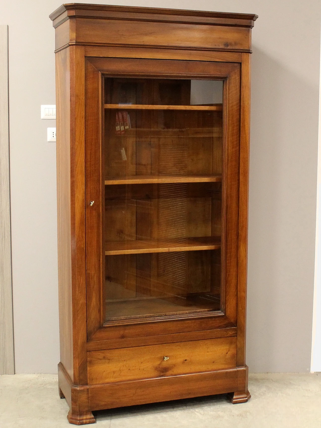 Louis Philippe walnut display cabinet, second half of the 19th century 1