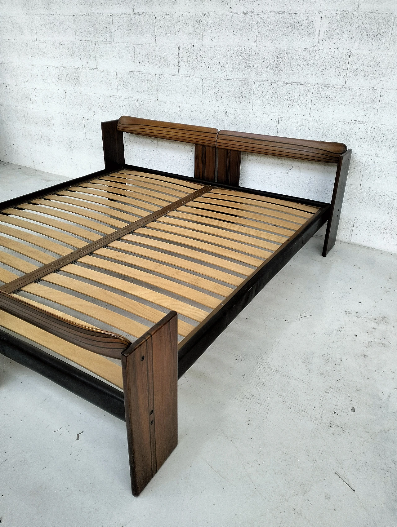 Letto matrimoniale Artona di A. & T. Scarpa per Maxalto, anni '70 9