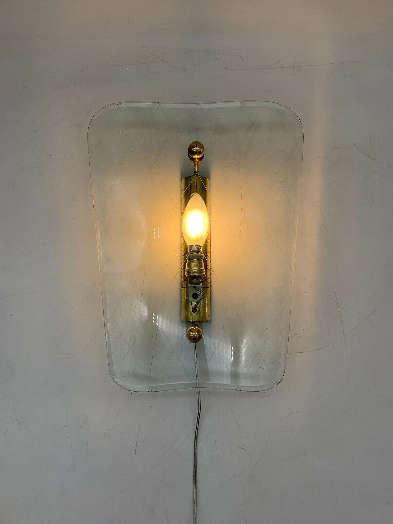 Pair of glass and brass wall lights by Fontana Arte, 1950s 3