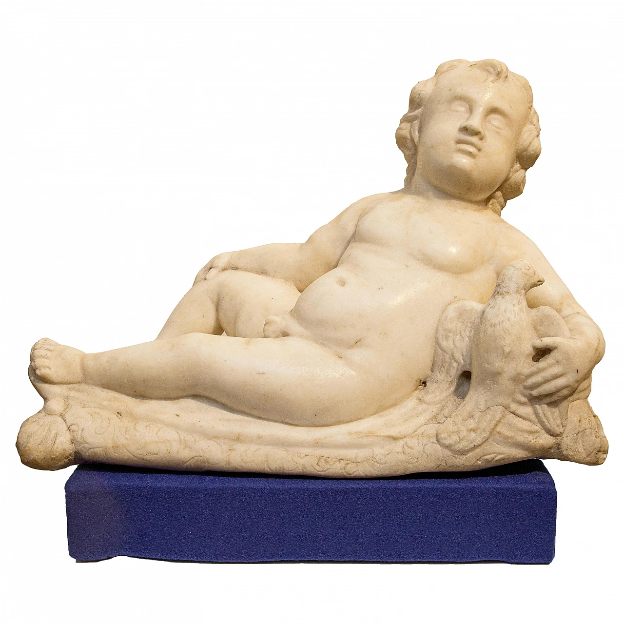 Lying putto with dove, marble sculpture, 17th century 1