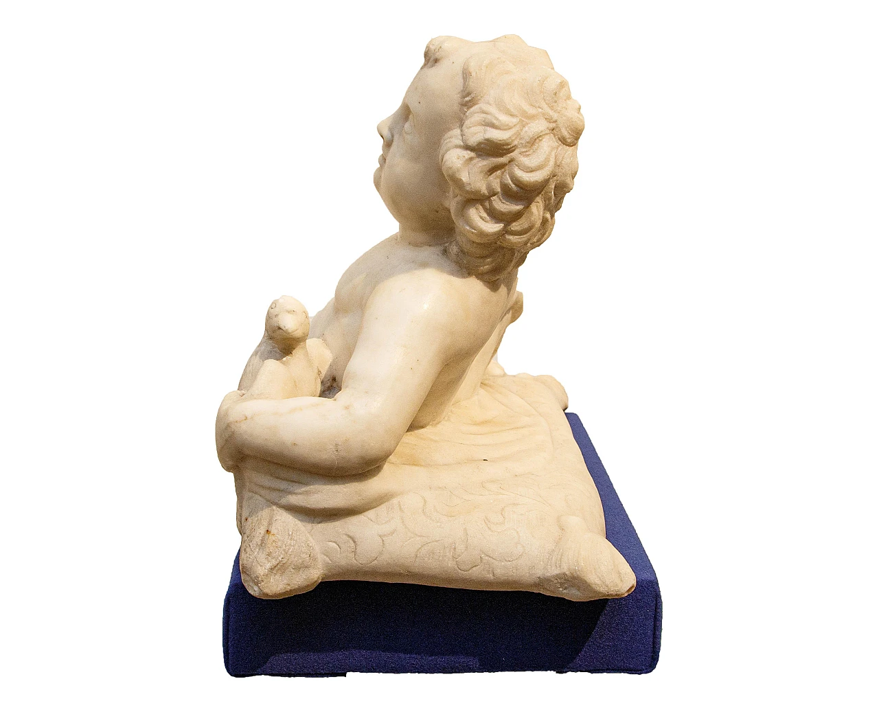Lying putto with dove, marble sculpture, 17th century 6