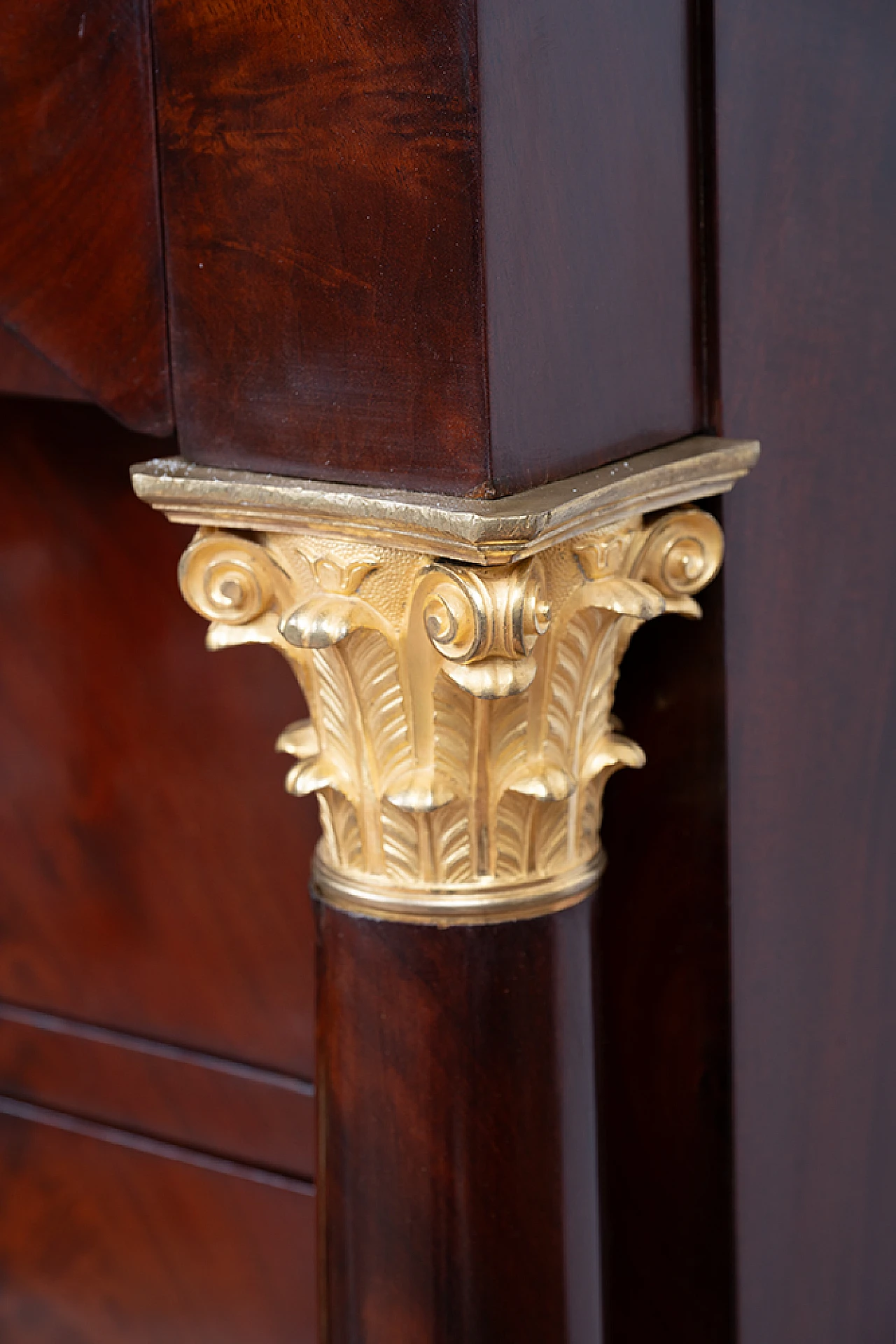 Chest of drawers in mahogany feather with marble top, 19th century 3