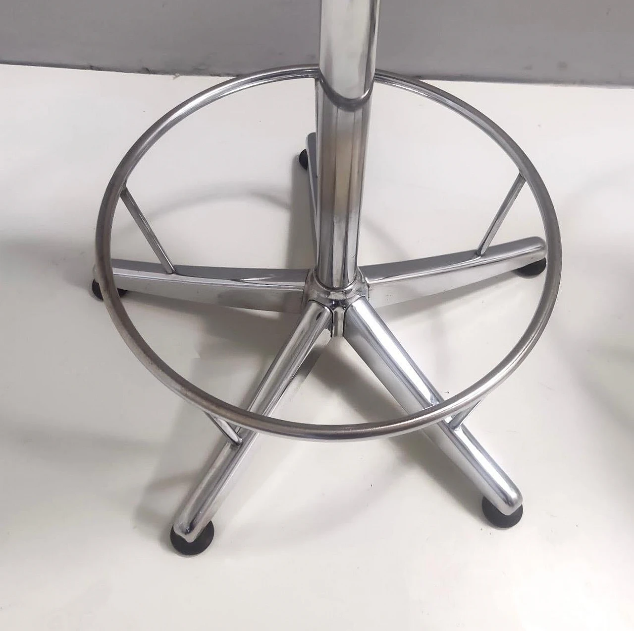 Adjustable chromed metal and black plastic stool, 1960s 8