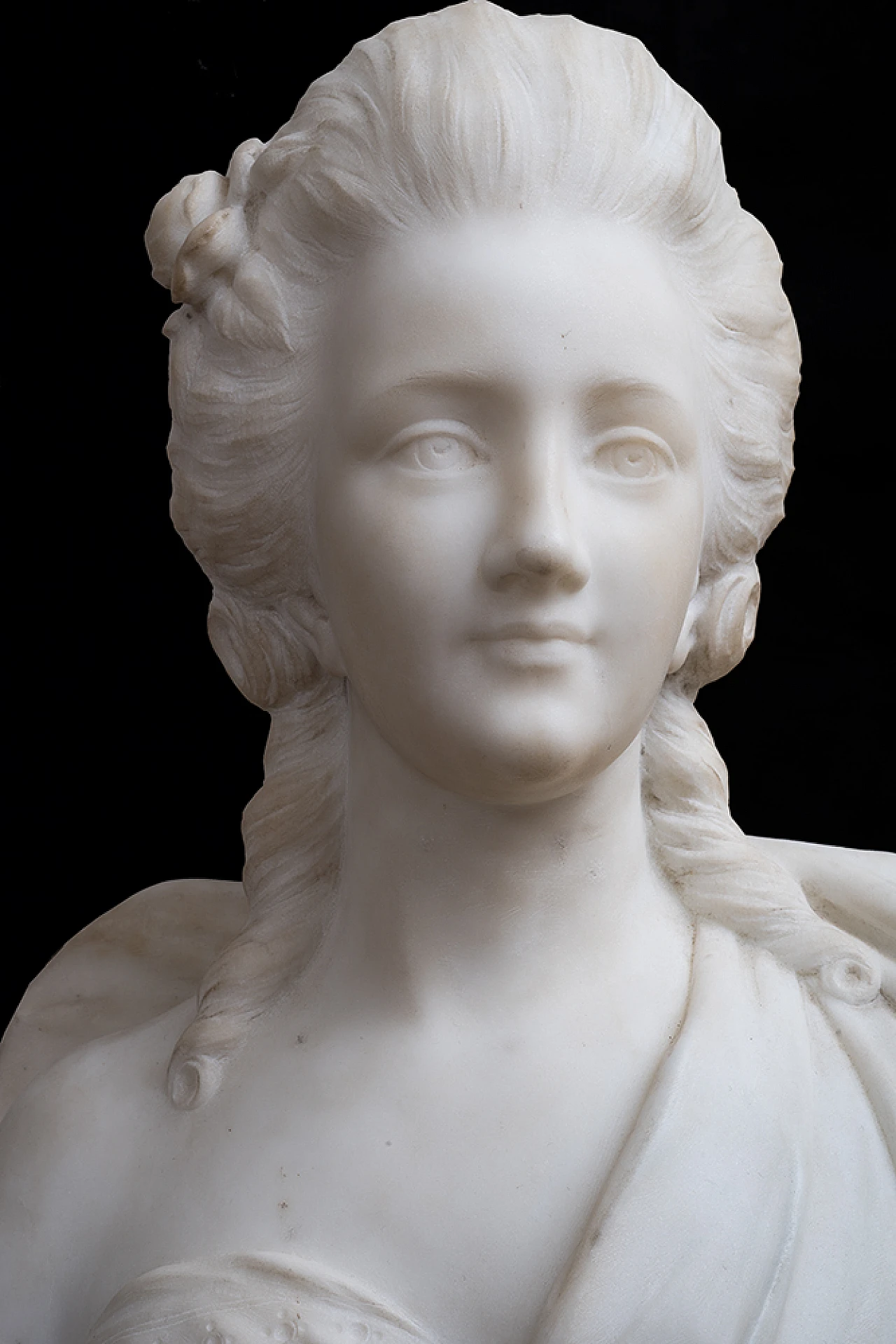 Marie Antoinette, white marble sculpture, 18th century 2