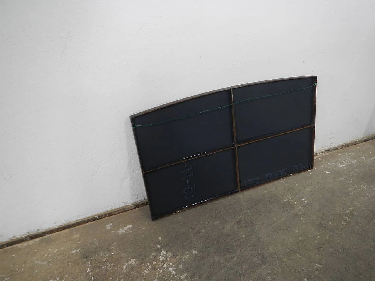 Specchio finestra in ferro, anni '50 8