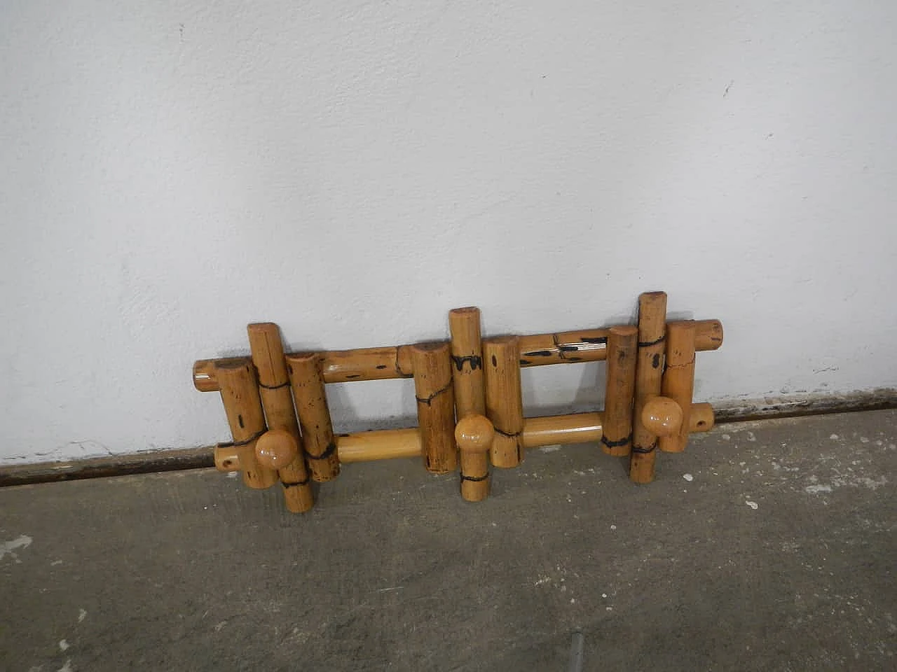 Appendiabiti da parete in bamboo, anni '60 1