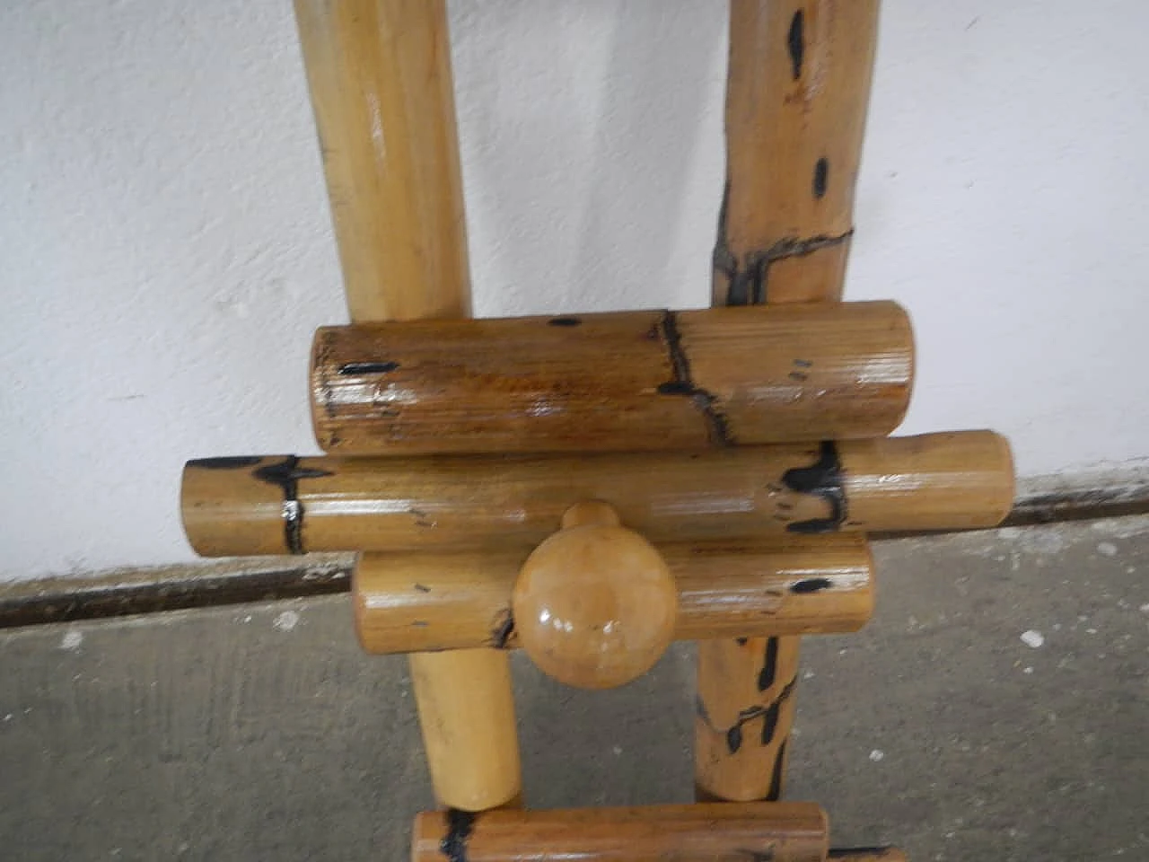 Appendiabiti da parete in bamboo, anni '60 6