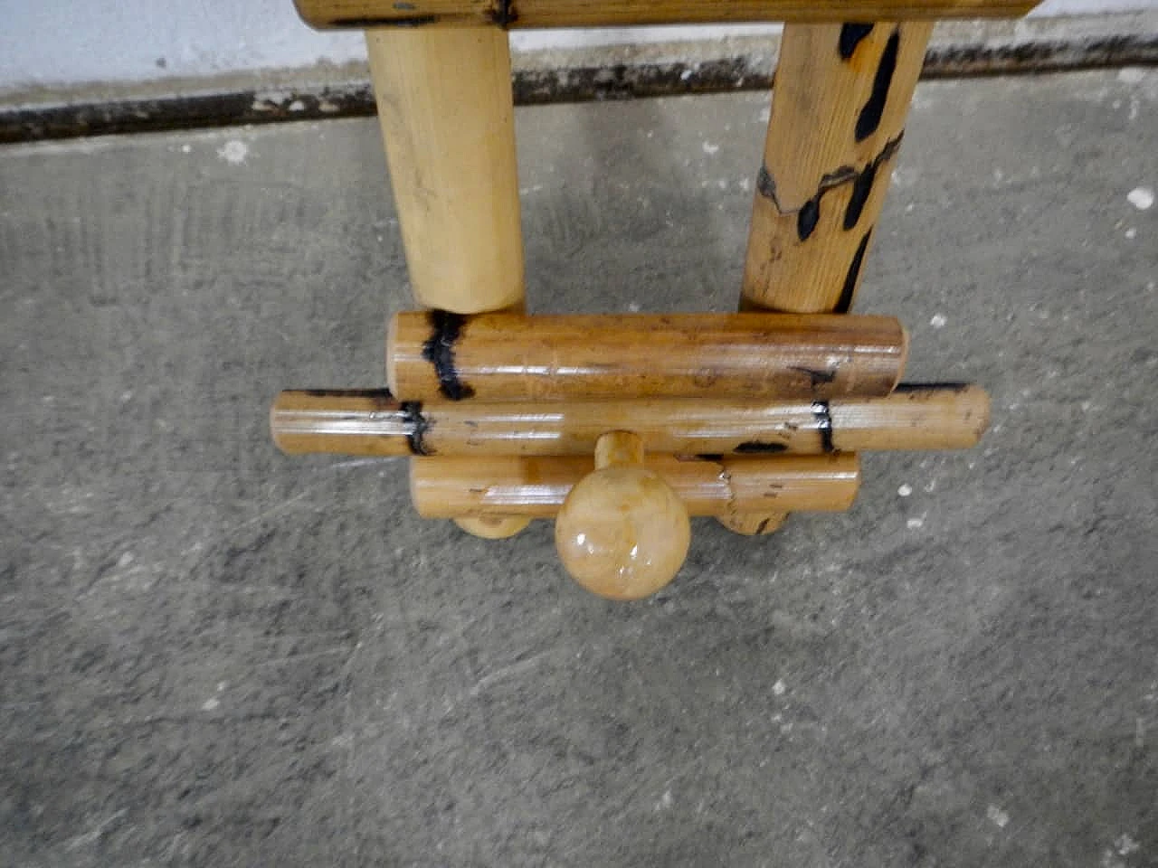Appendiabiti da parete in bamboo, anni '60 7