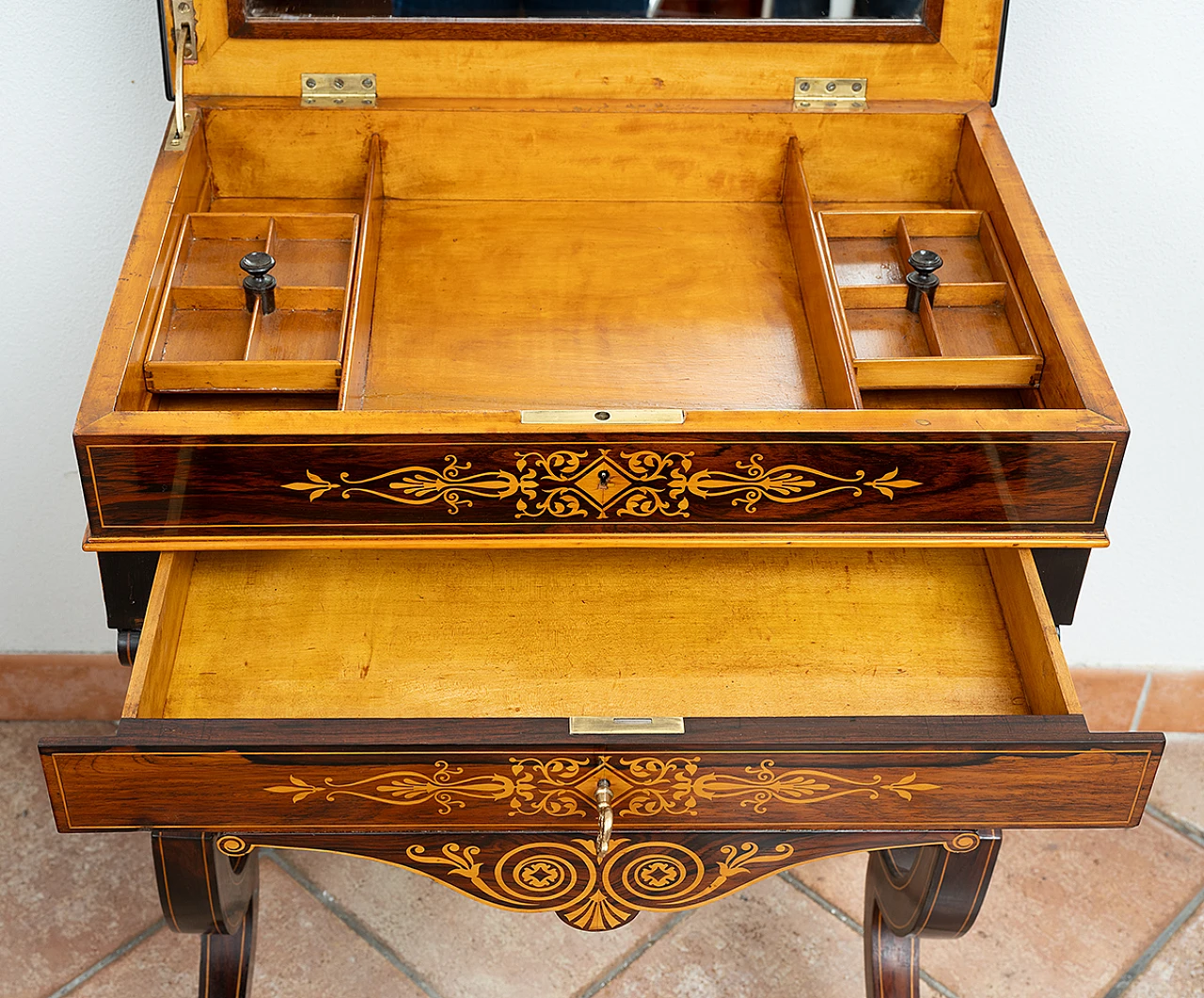 Tavolino da lavoro Carlo X in legno esotico con specchio, inizio '800 2