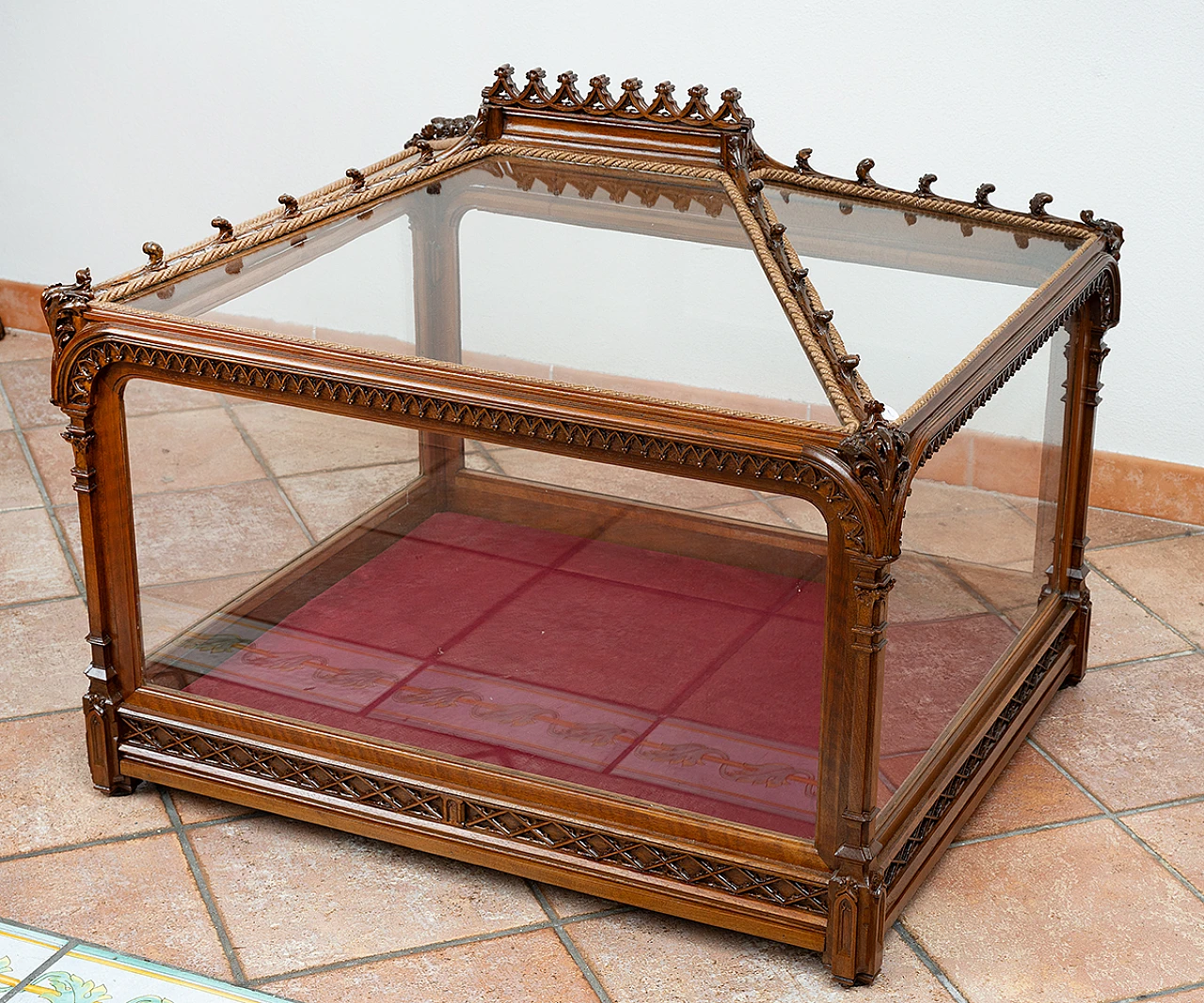 Neo-Gothic solid walnut display case, early 19th century 5