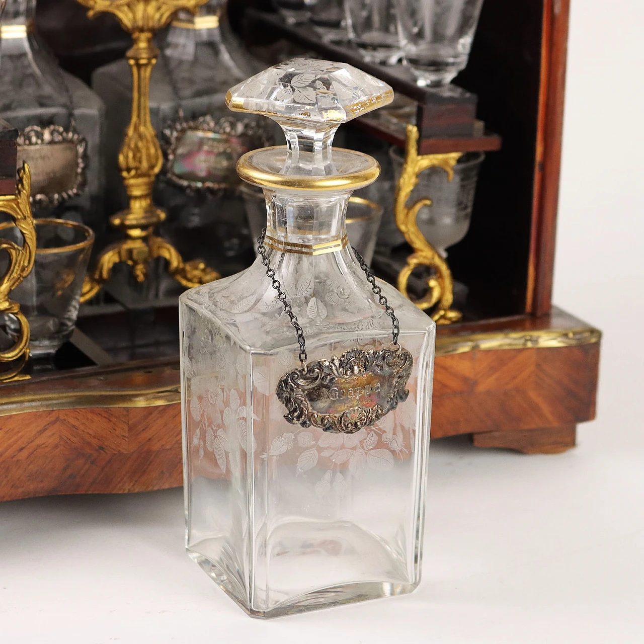 Bois de rose wooden liquor box with glasses & bottles, 19th century 3