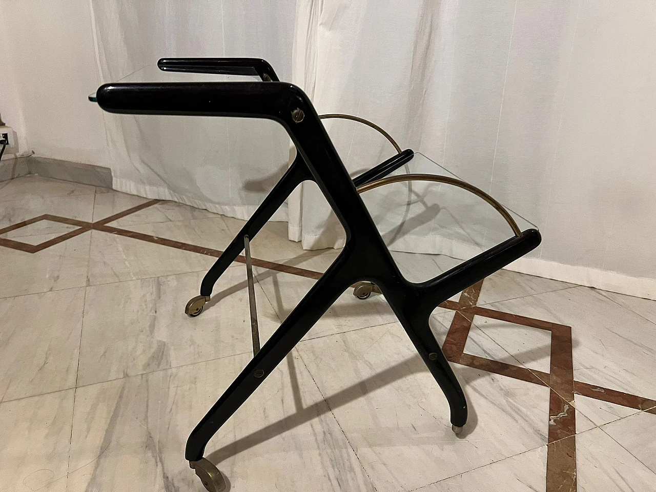 Magazine rack in walnut, glass and brass by Ico Parisi, 1950s 2