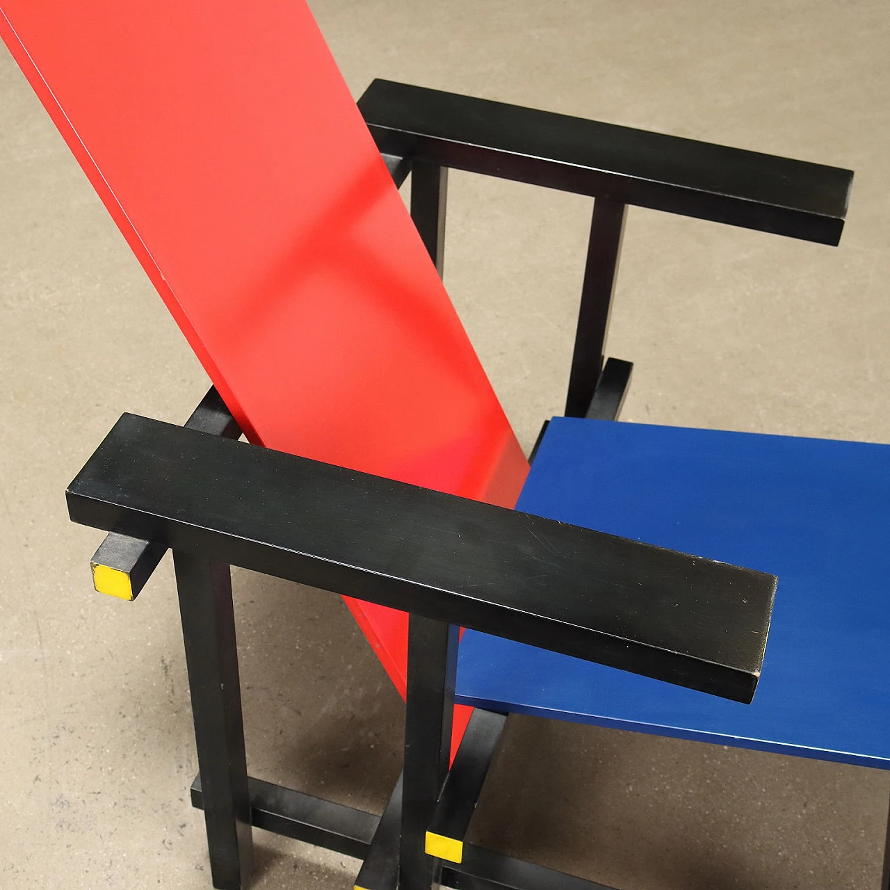 Red & Blue wooden armchair by Gerrit Rietveld For Cassina, 1980s 4