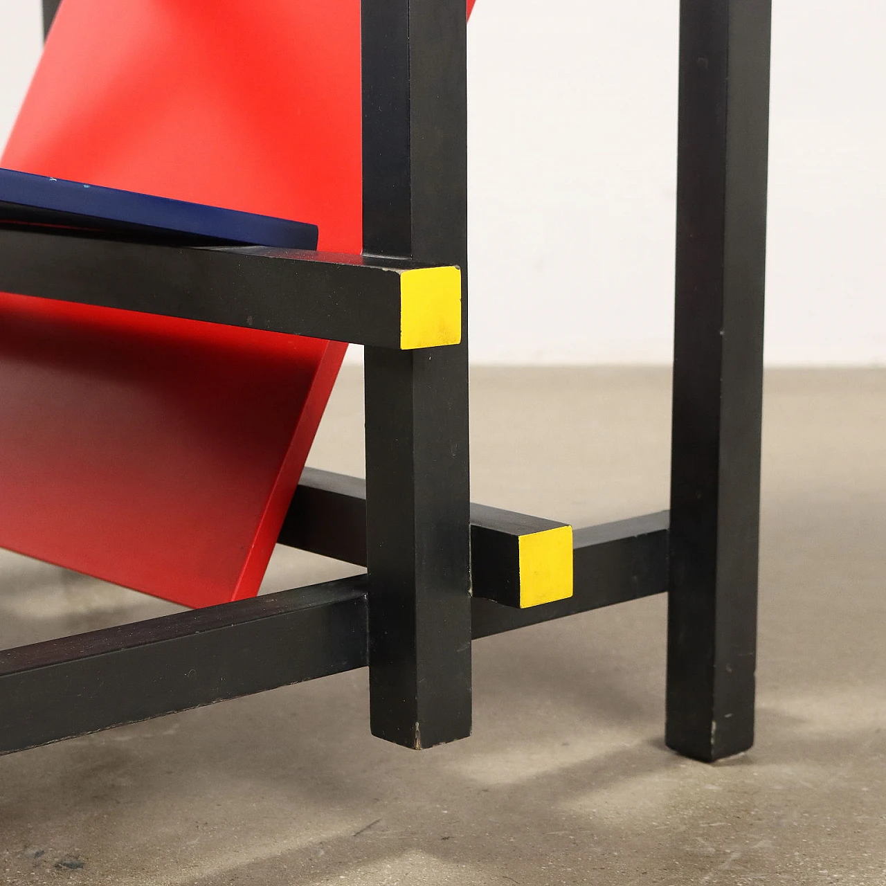 Red & Blue wooden armchair by Gerrit Rietveld For Cassina, 1980s 7