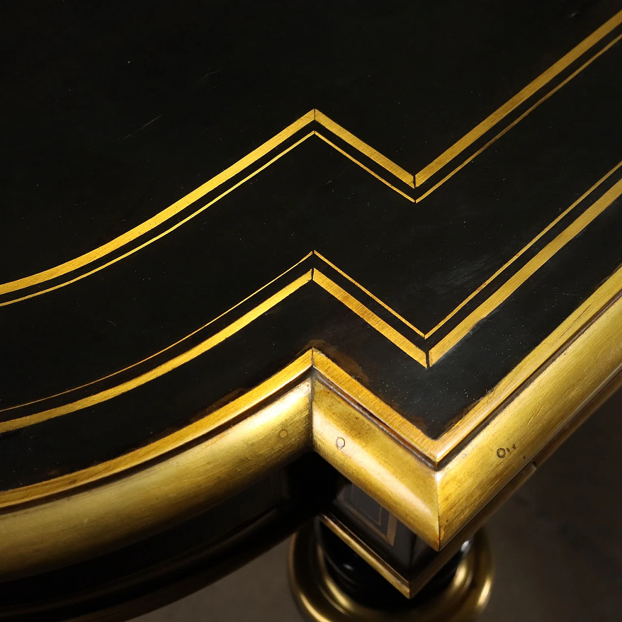Desk in ebonised wood with bakelite, brass and mother-of-pearl inlays in Napoleon III style, early 20th century 8