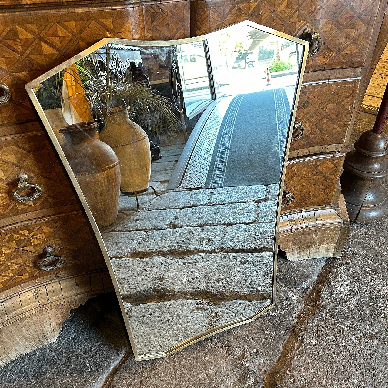 Specchio da parete in ottone alla maniera di Gio Ponti, anni '60 9