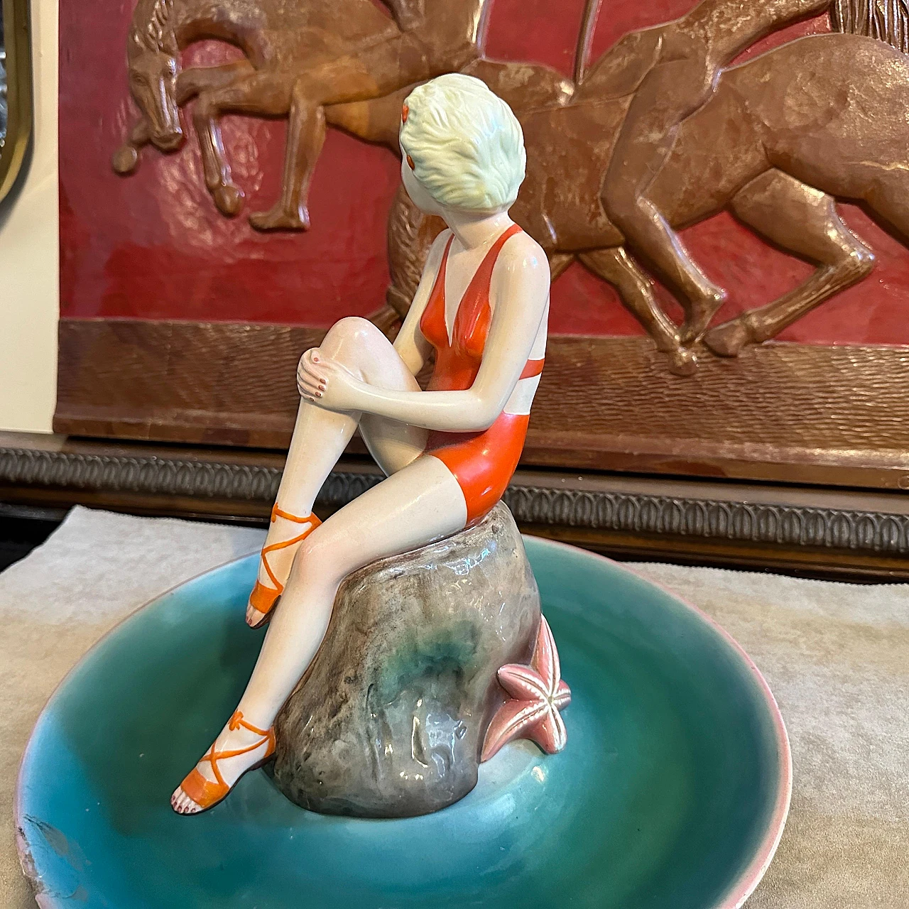 Art Deco hand-painted ceramic figurine by Ronzan, 1940s 6