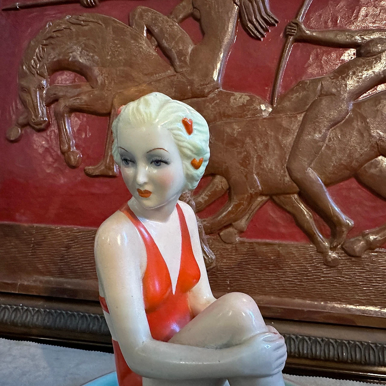 Statuina Art Deco in ceramica dipinta a mano di Ronzan, anni '40 8