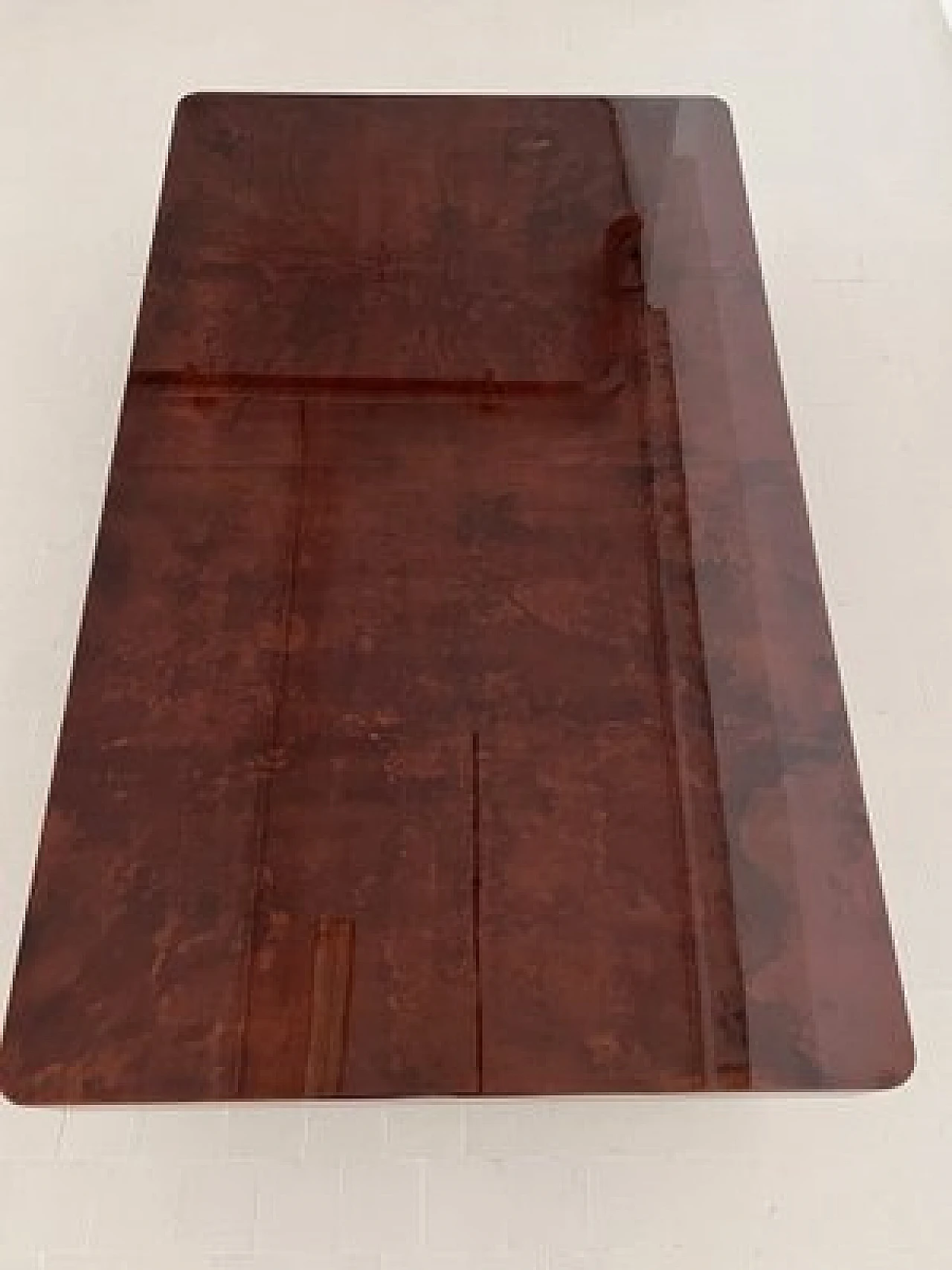Tavolino in pergamena laccata di Aldo Tura, anni '70 2