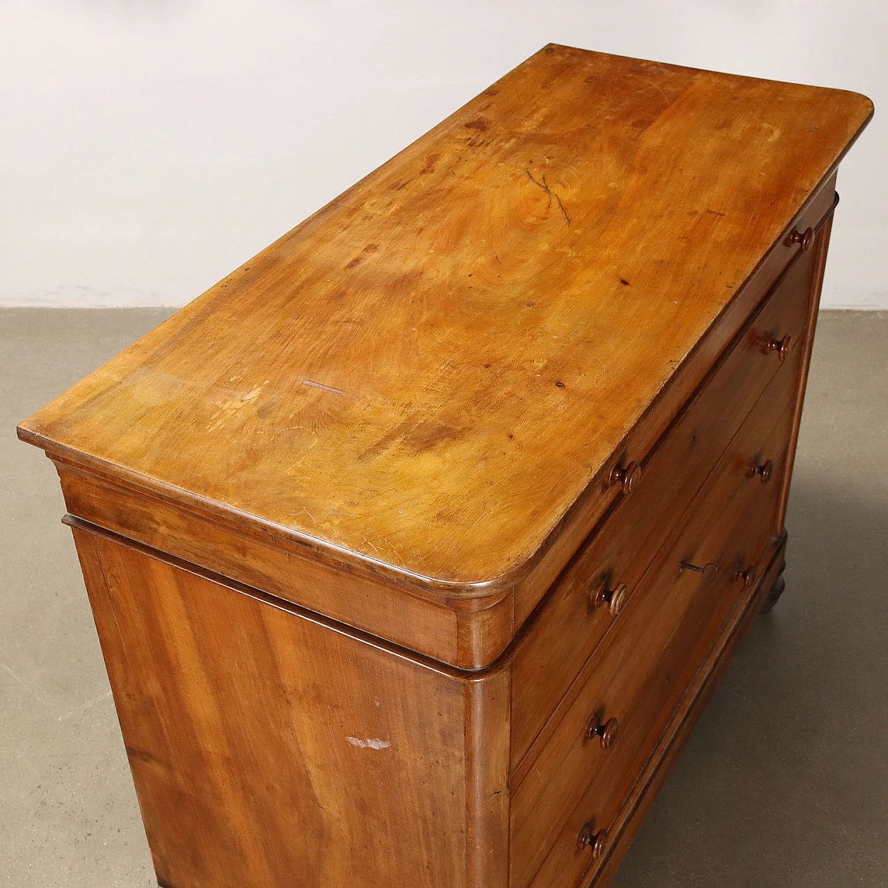 Walnut & poplar chest of drawers with turned feet, 19th century 7