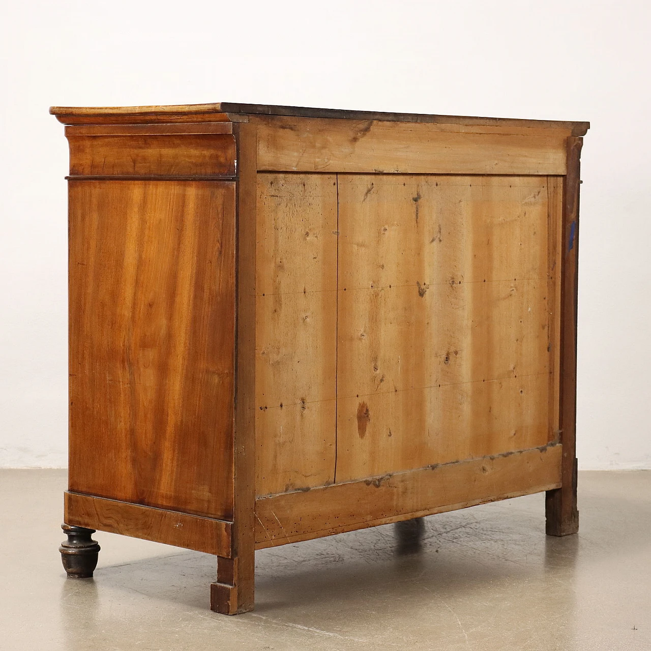 Walnut & poplar chest of drawers with turned feet, 19th century 9