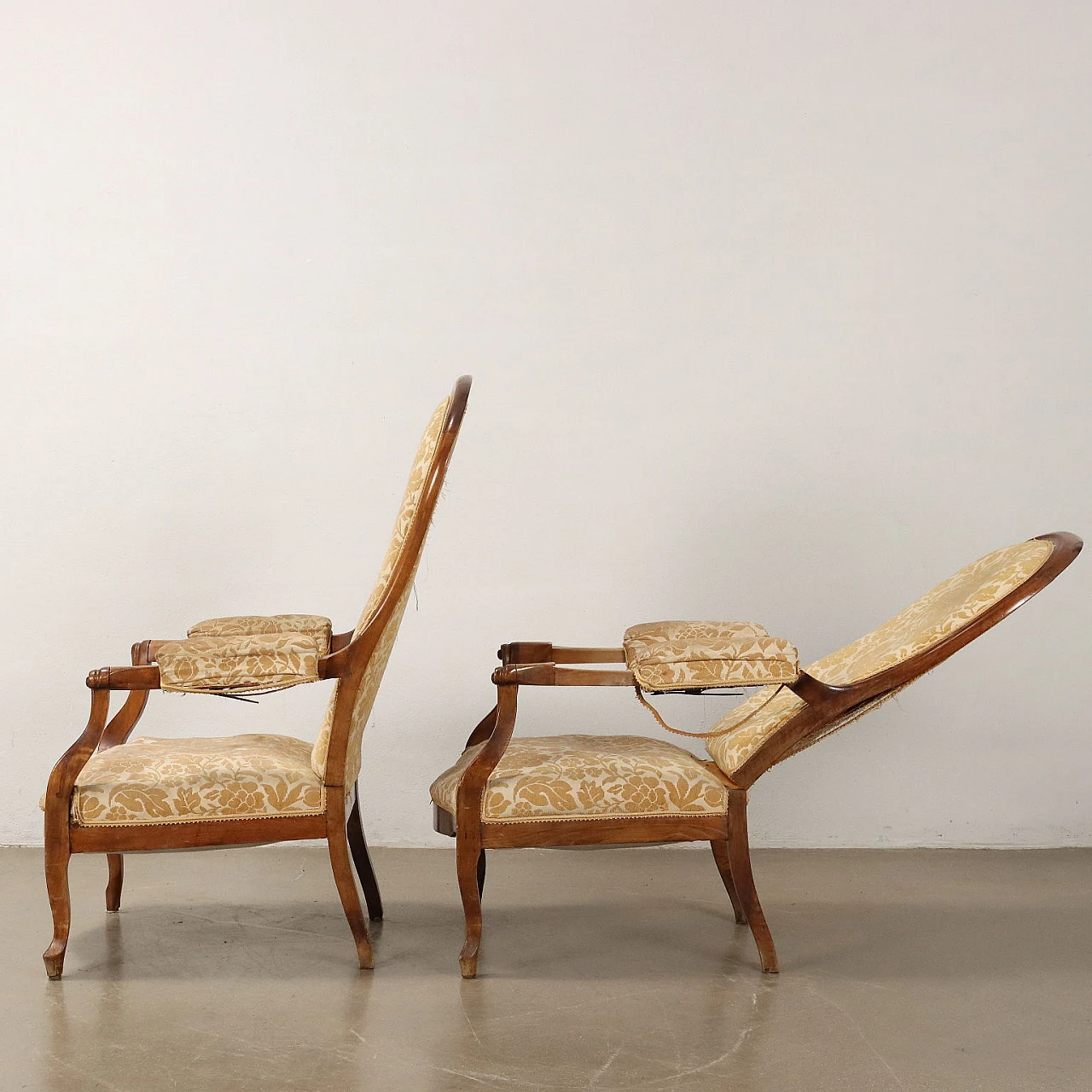 Pair of walnut & beech reclining armchair, 19th century 3