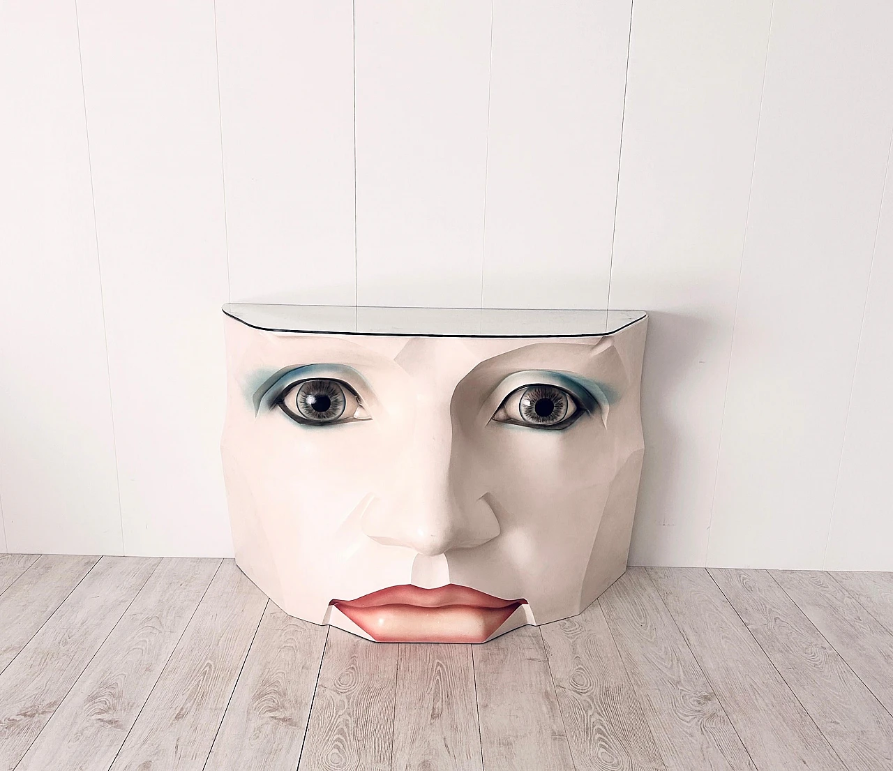 Consolle scultorea in vetroresina con volto femminile, anni '80 10