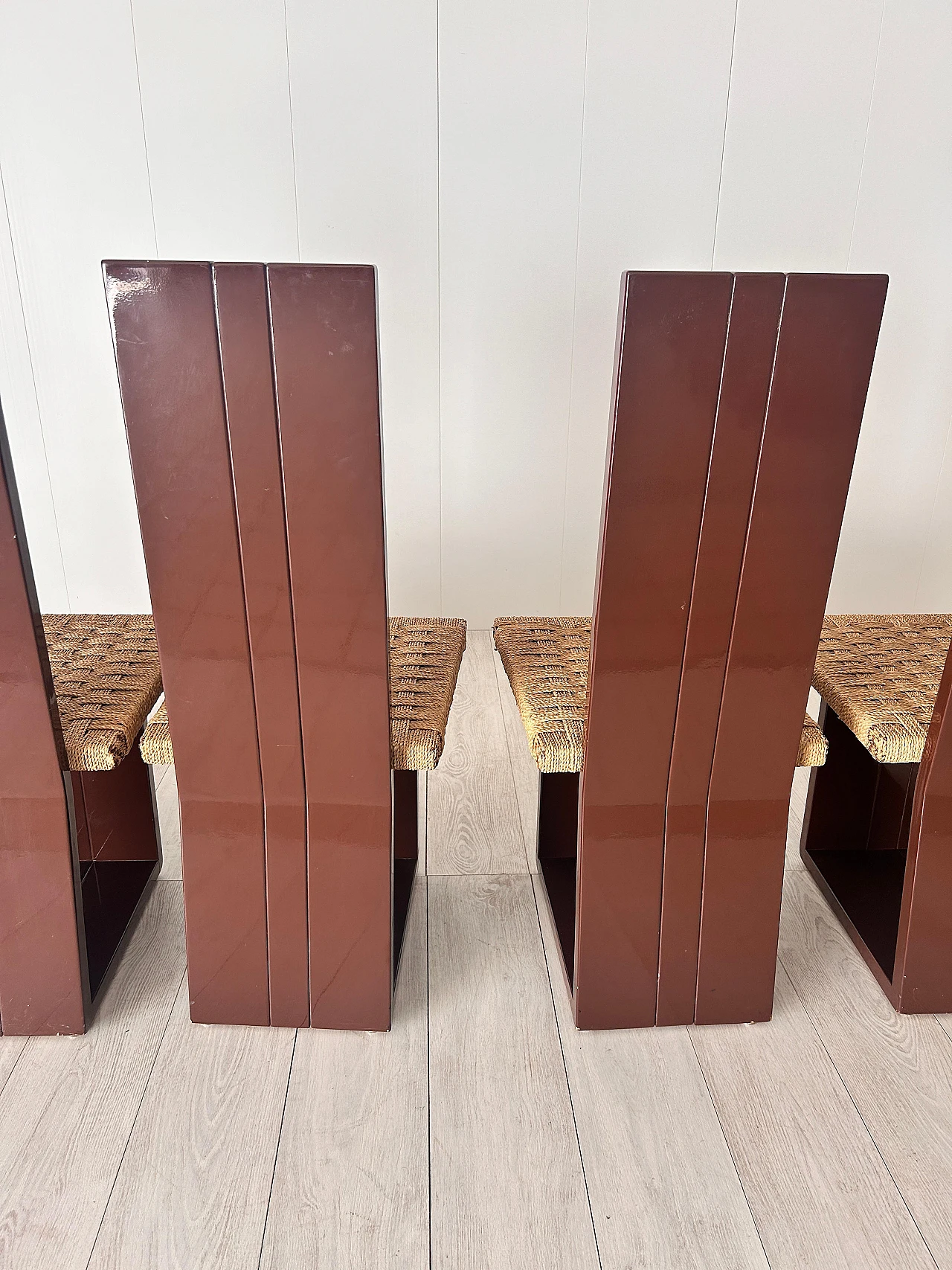 6 Chairs in lacquered wood and straw, 1970s 16