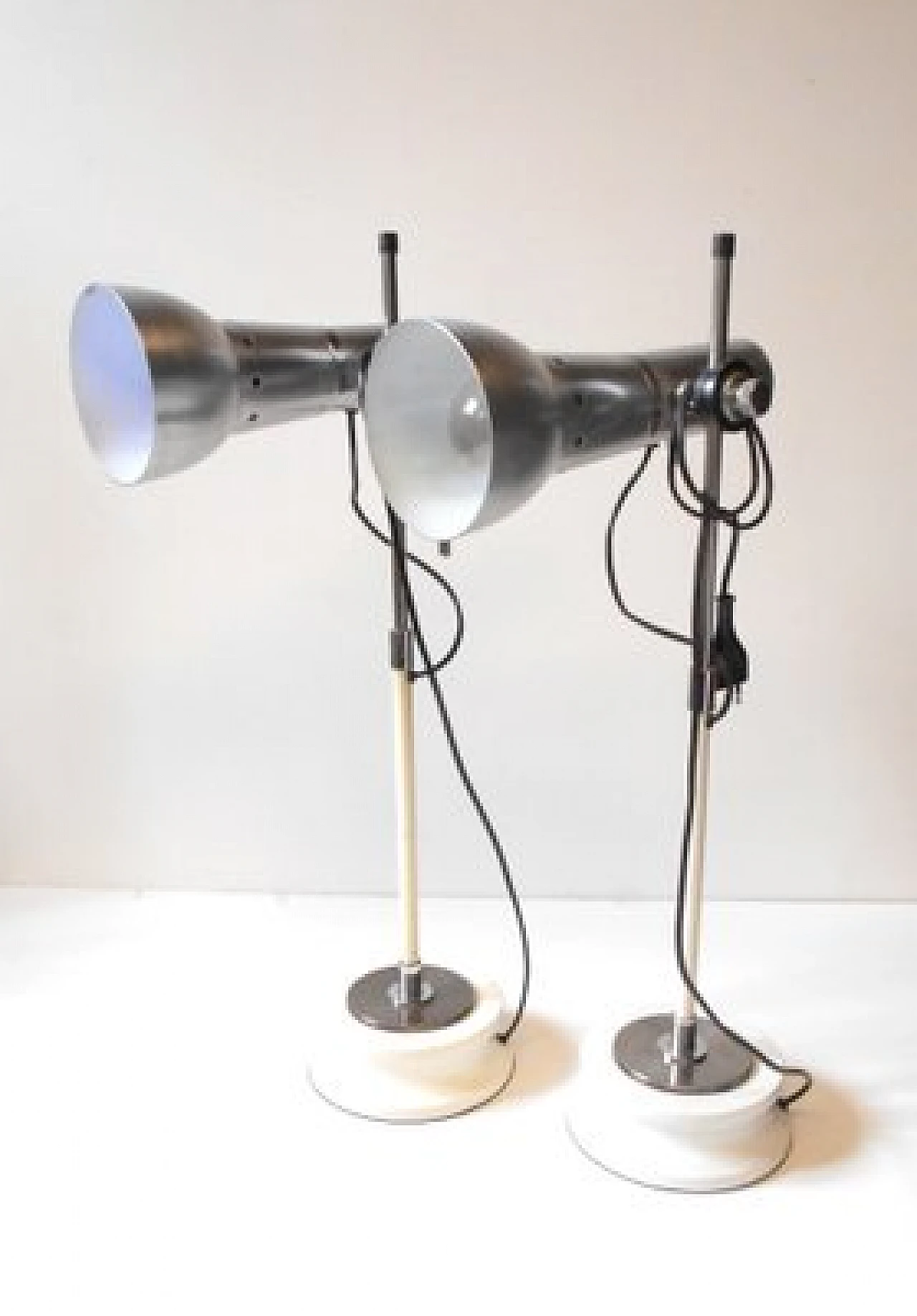 Pair of table lamps attributed to Goffredo Reggiani, 1960s 3