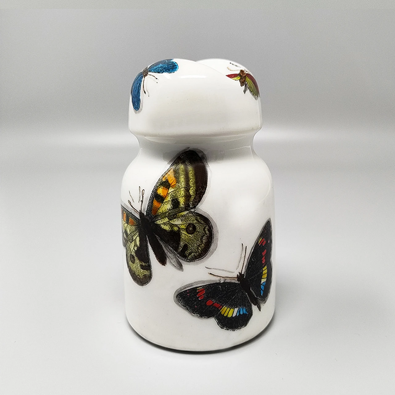 Paperweight in porcelain with butterflies by Piero Fornasetti, 1950s 6