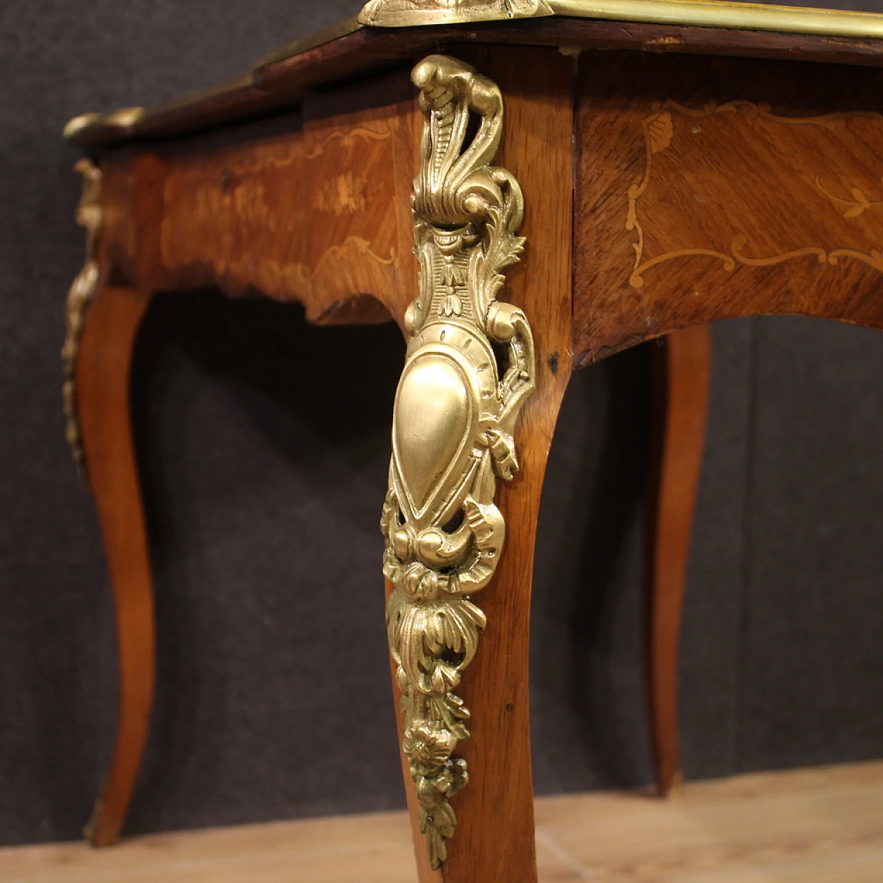 Scrittoio stile Napoleone III in legno intarsiato, bronzo e ottone 12