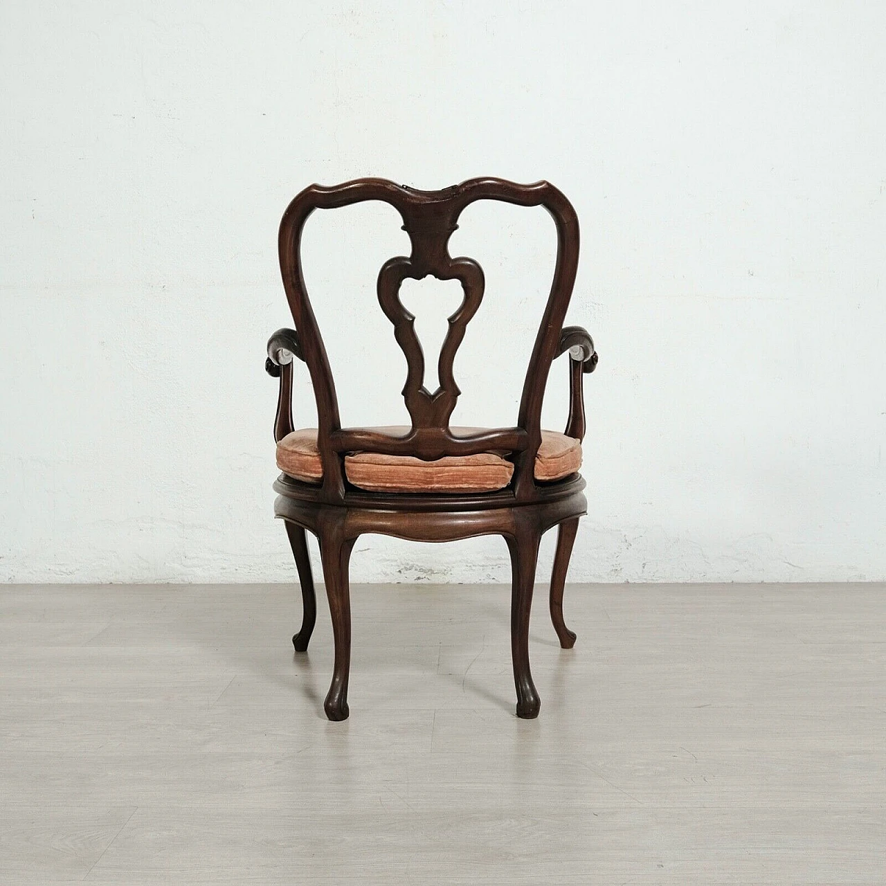 Poltrona in legno e paglia di Vienna con cuscino rosa, inizio '900 4