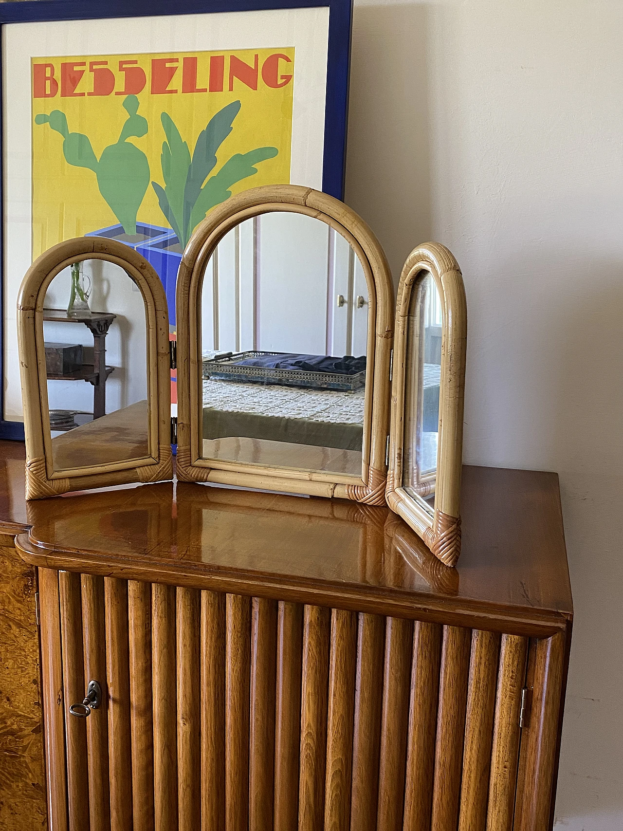 Specchio da tavolo a tre ante in bambù, anni '60 2