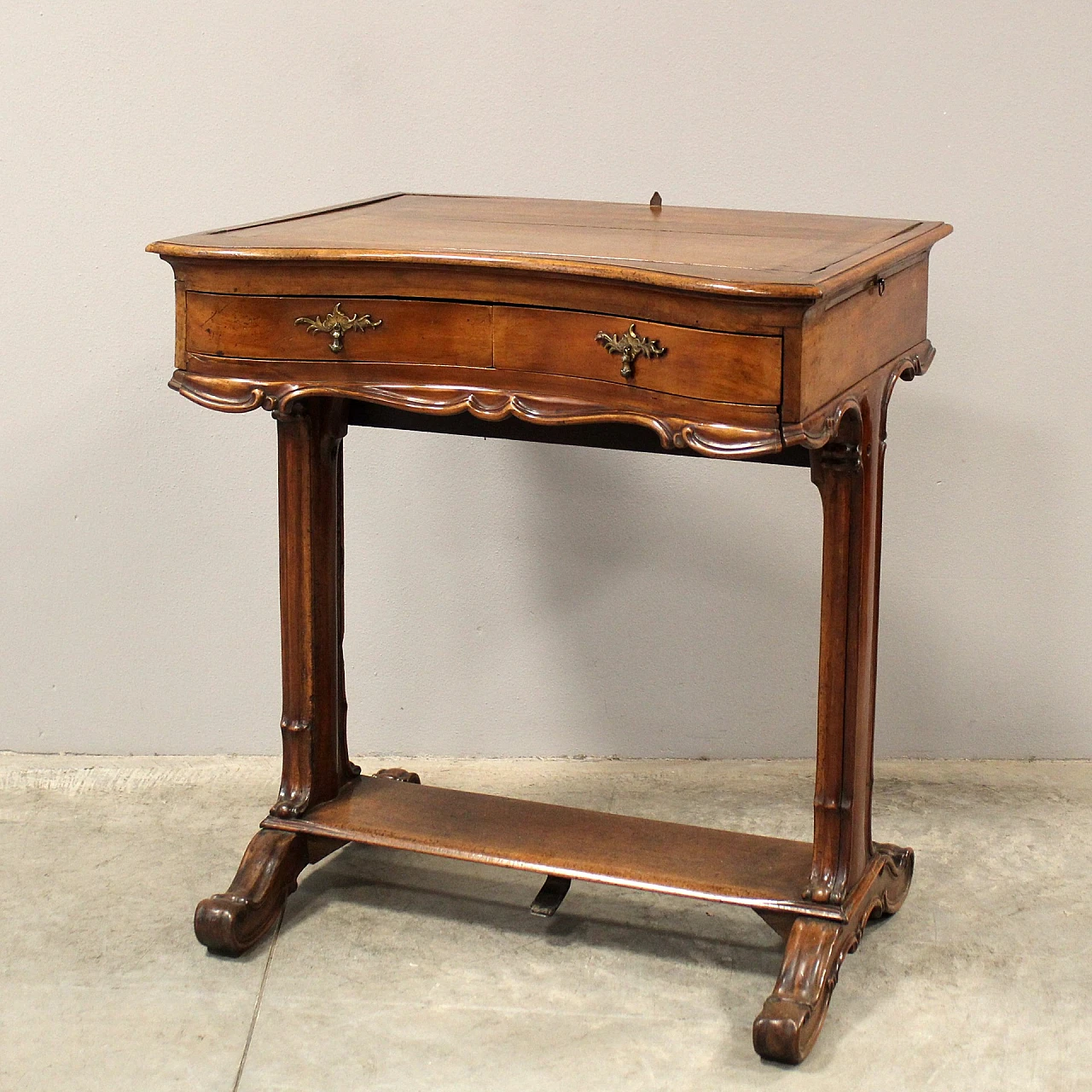 Solid walnut writing desk with lectern, mid-19th century 6