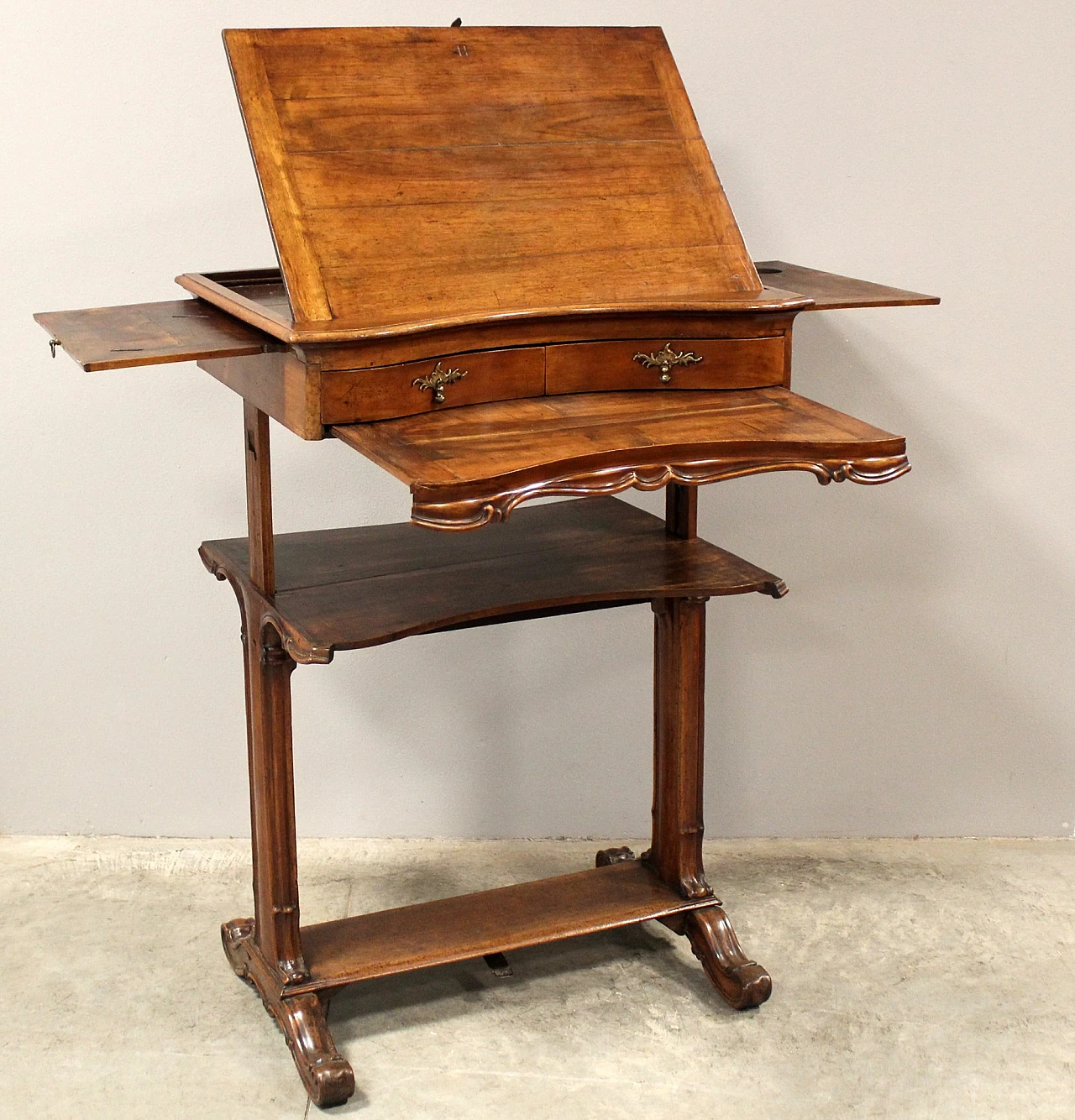 Solid walnut writing desk with lectern, mid-19th century 7