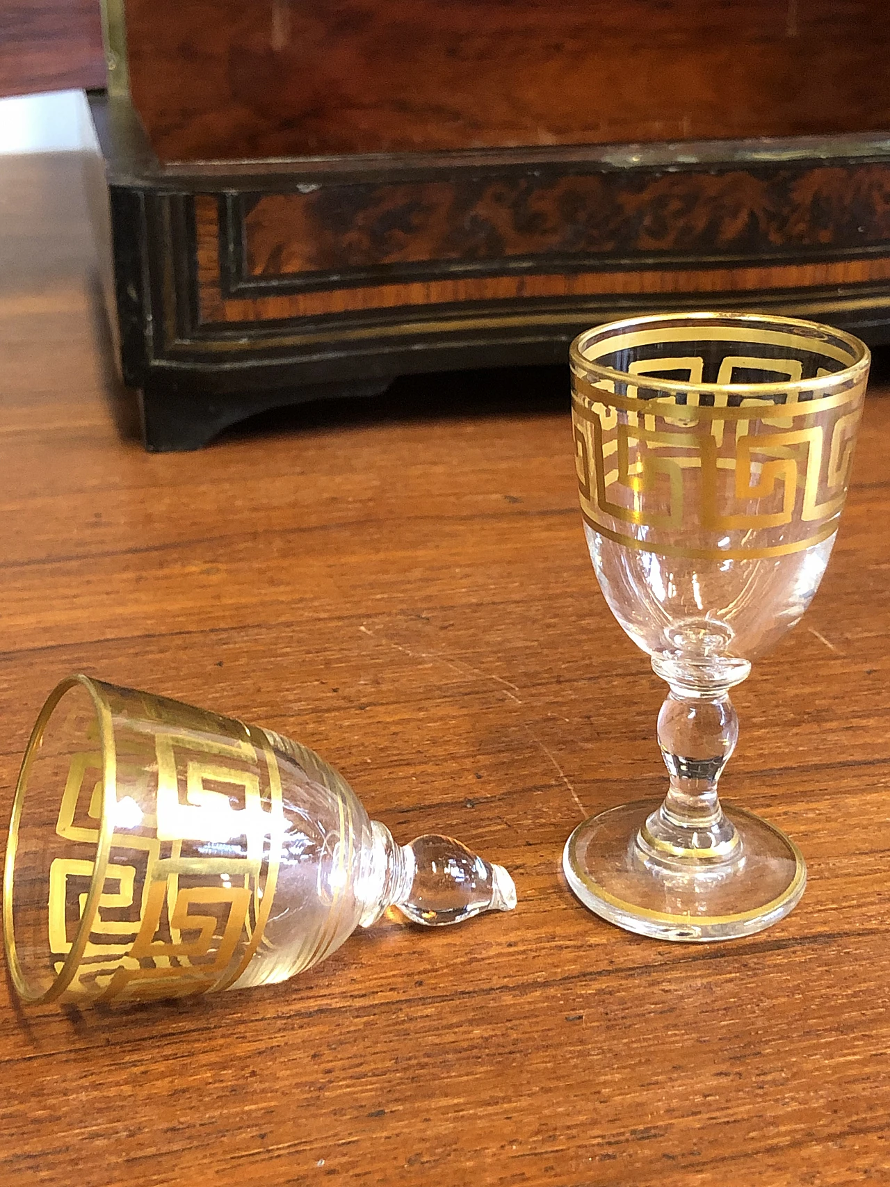 Napoleon III Thuja-root liquor box, 19th century 14