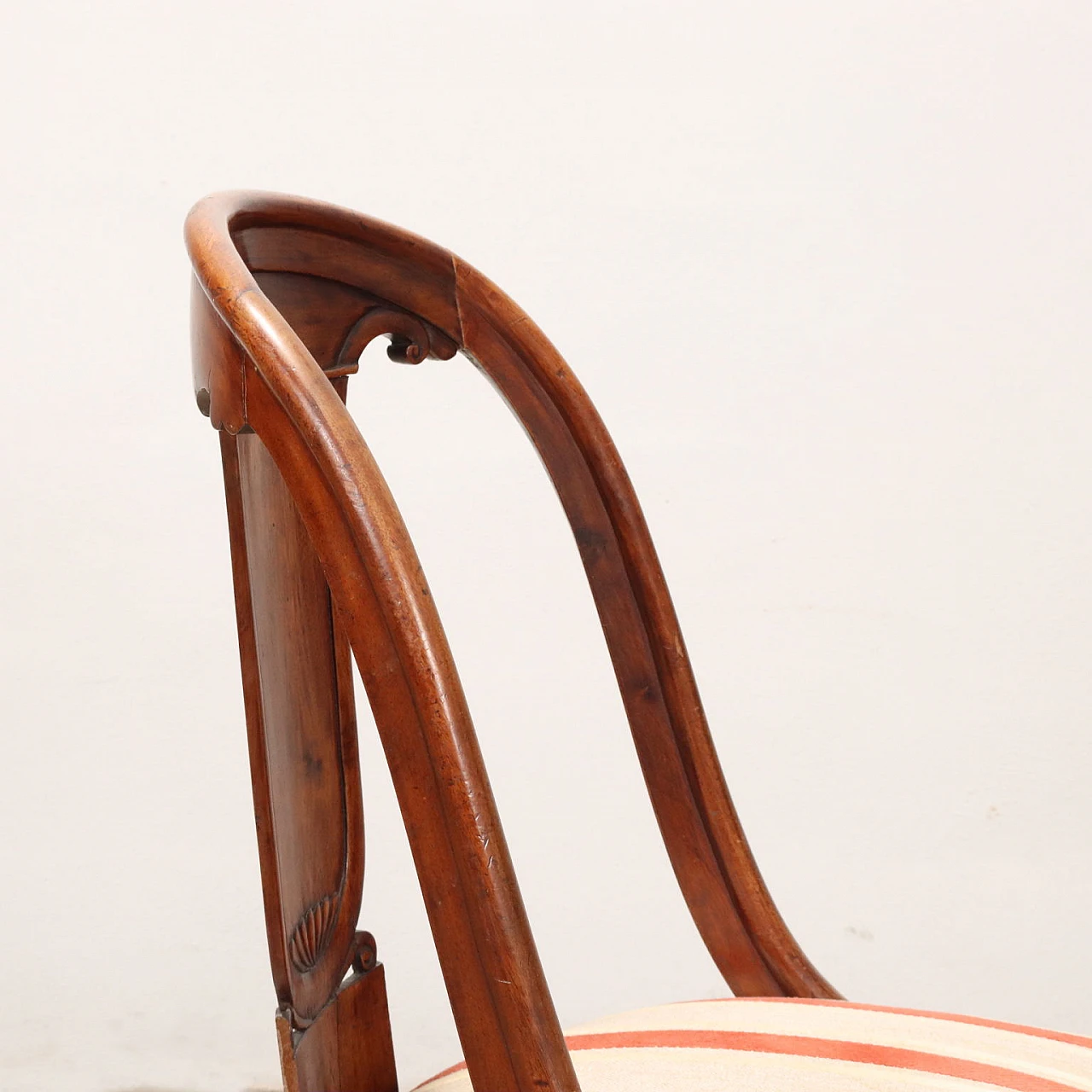 Pair of walnut gondola chairs with padded seat, 19th century 4