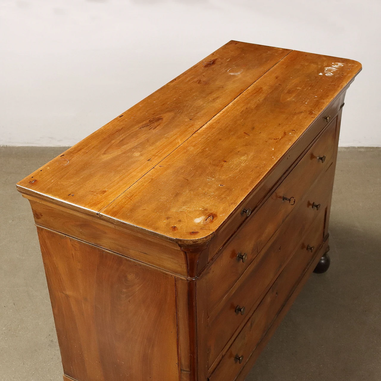 Walnut & poplar dresser with 4 drawers and turned legs, 19th century 7