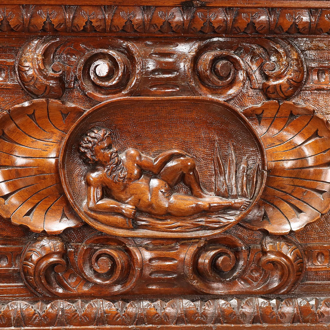 Walnut bench carved with phytomorphic motifs & frets, 19th century 4
