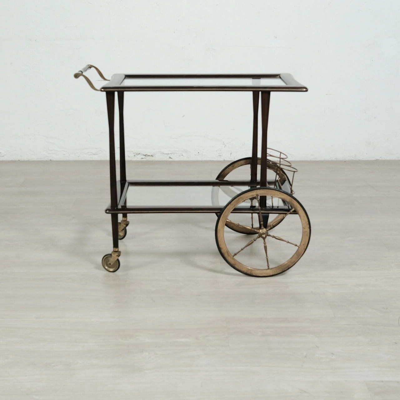 Mahogany veneered wood, glass and brass bar cart, 1960s 10